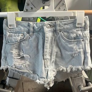 H&M High Waisted Festival Jean Shorts Size 4